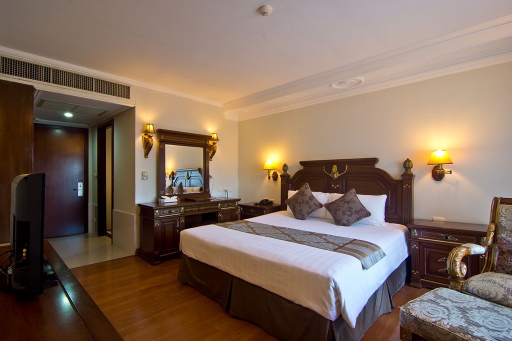 A room inside LK Metropole